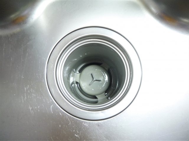 キッチンの排水口の臭いが生じる5つの箇所とは？