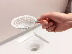 お風呂（浴槽）の排水溝がつまることでおきる症状