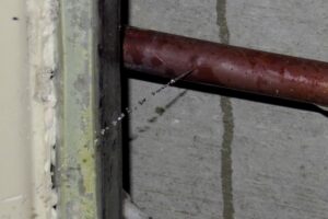 壁から水漏れしたときの応急処置の仕方