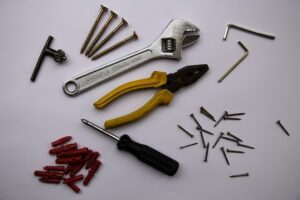 蛇口の先端(泡沫キャップ)が外れない時は工具を使う