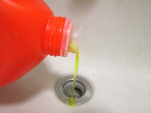 排水トラップを掃除する3つの方法