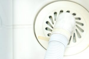 大阪市浪速区｜洗濯場　洗濯機排水口詰まり修理