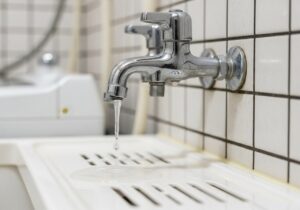 世田谷区｜洗濯水栓の水漏れ｜25-08-13