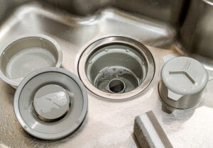 大阪市生野区｜キッチン　排水口・配管洗浄修理