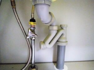 堺市堺区｜キッチン　水漏れ修理