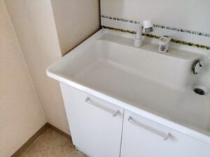福岡県嘉麻市｜洗面台　排水口詰まり修理
